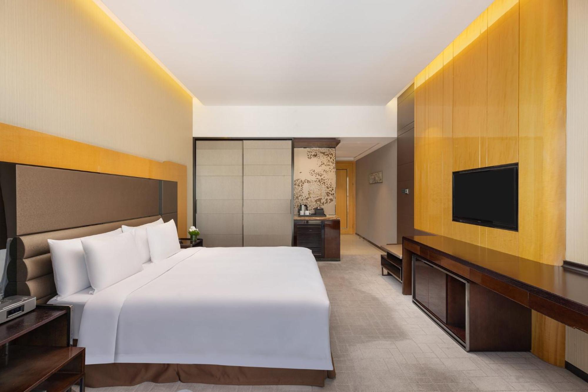 Готель Crowne Plaza Beijing Lido By Ihg Екстер'єр фото